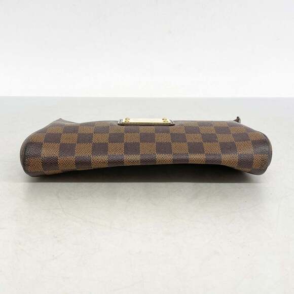 LOUIS VUITTON Authentic Brown Damier Bag - Picture 3 of 12